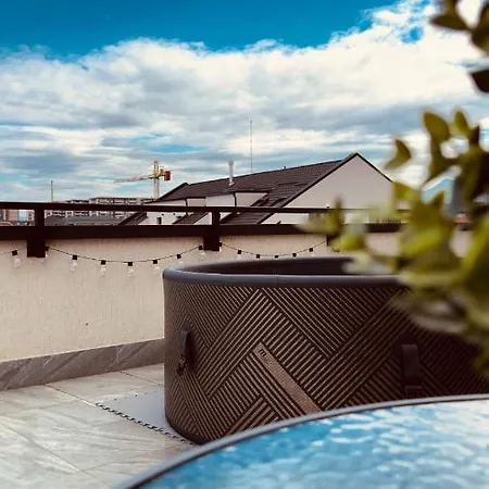 Skylark - Monaco Penthouse With Jacuzzi & Panoramic View アパート ブラショフ