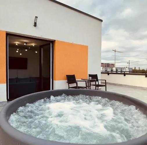 Skylark - Monaco Penthouse With Jacuzzi & Panoramic View Брашов